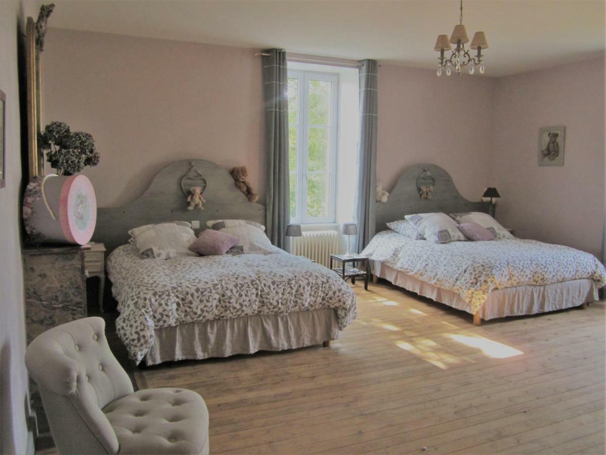 Le Manoir "Aux Douves" Bed and Breakfast Bazoges-en-Paillers Eksteriør billede
