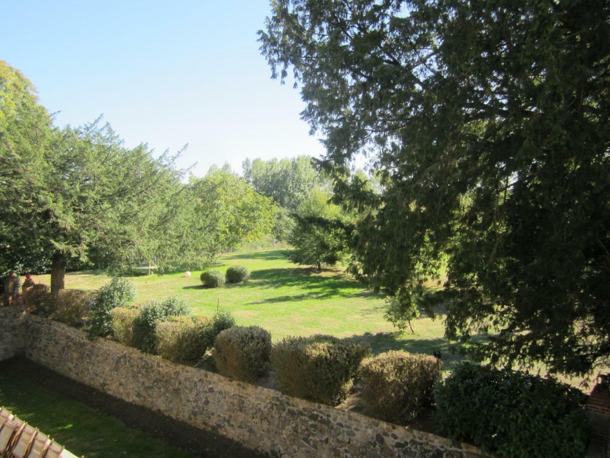 Le Manoir "Aux Douves" Bed and Breakfast Bazoges-en-Paillers Eksteriør billede